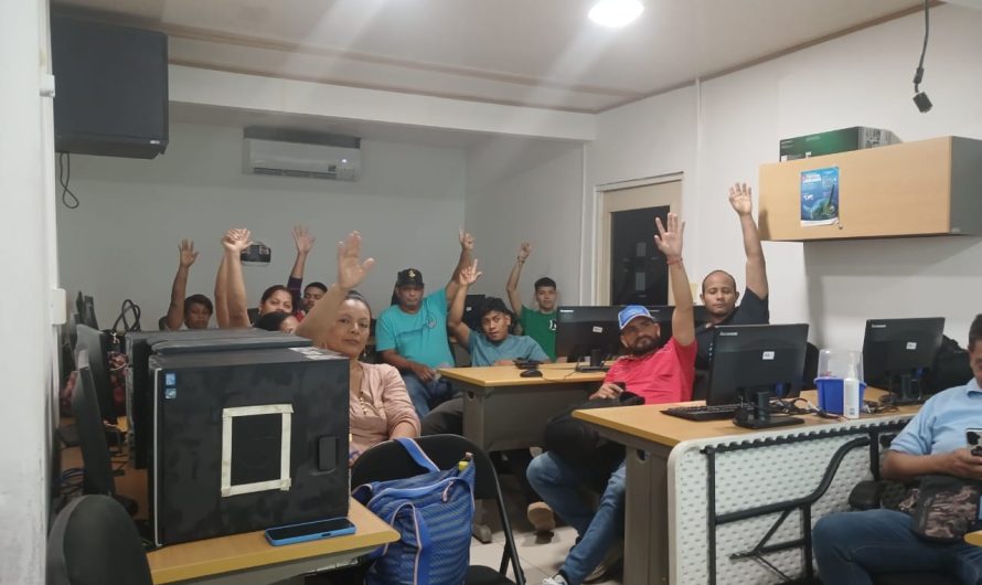 SEFAS realiza Asamblea con Trabajadores de Laboratorio Velrus